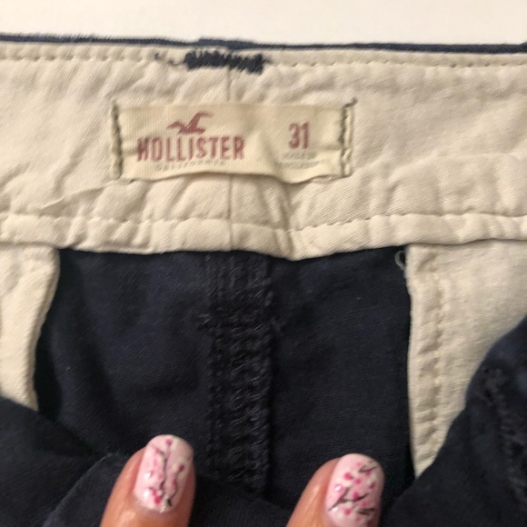 Hollister Mens Navy Flat Front Shorts Sz 31 EUC - Picture 3 of 4